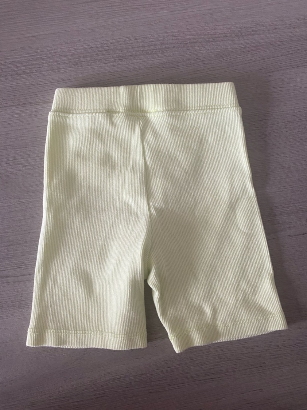 Zara Pale Lemon Ribbed Shorts - Picture 4 of 6